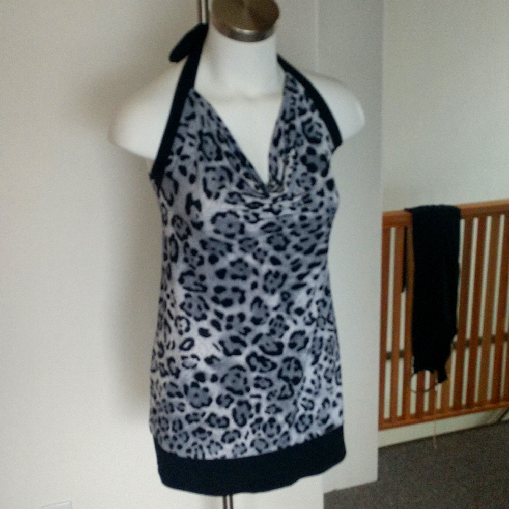 NWOT I Z halter dress in a snow leopard knit pattern
